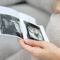 Există o vârstă „perfectă” pentru a rămâne însărcinată? Mituri răspândite despre fertilitate
