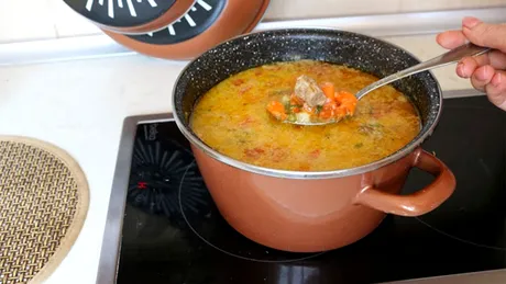 Condimentul care nu trebuie pus niciodată în ciorbă. Îi strică tot gustul!