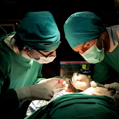 Cazul medical al unei tinere de 20 de ani: ce a băut ZILNIC! Doctorii au rămas șocați când au văzut ce avea în organism