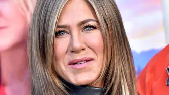 Jennifer Aniston, despre tulburarea care nu-i dă pace de mai bine de un deceniu. „Avem o relație foarte dificilă”