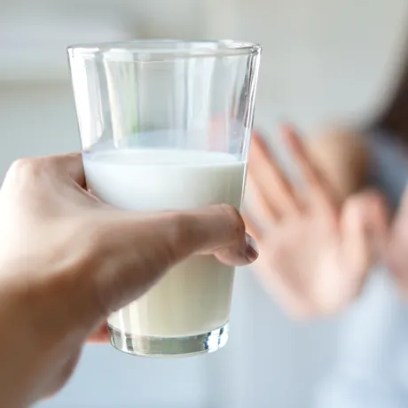 Consumul de lapte crește riscul de Parkinson? Avertismentul neurologilor