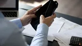 Temeri tot mai mari privind plata pensiilor și salariilor. Impozitul pe venit ar putea fi majorat la 16%