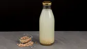 Borșul toxic pe care nu trebuie să-l mai pui în ciorbă. Mulți români îl cumpără fără să știe ce conține