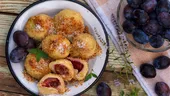Rețetă găluște cu prune - cum faci aluatul fraged dulce și cât timp se fierb gomboții