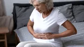 Alimentele pe care femeile ar trebui să le evite la menopauză. Pot agrava simptomele neplăcute