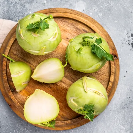 Supa de gulii cu turmeric și măr, rețeta simplă a bunicilor. Cum să o prepari?