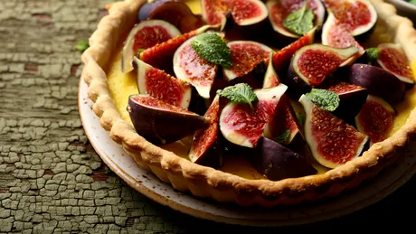 Ți-e poftă de ceva dulce? Încearcă tarta cu smochine proaspete! Iată aici o rețetă simplă