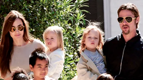 Brad Pitt si Angelina Jolie, somati de copiii lor sa se casatoreasca