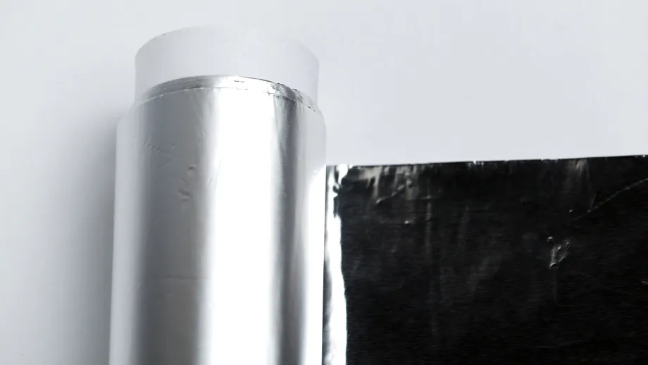 Folia de aluminiu nu este bună doar pentru gătit. 7 trucuri simple care îți pot fi de folos în casă