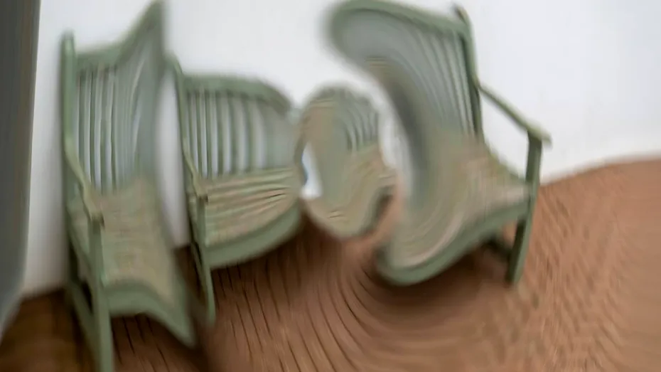 De ce după 50 de ani începi să vezi liniile drepte în valuri?