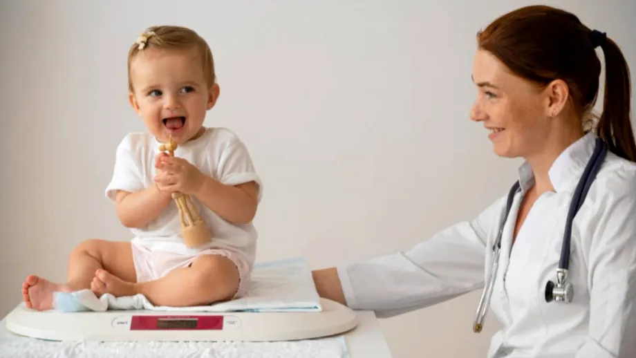 (P) Cât de des mergem la consultație pediatrică în primul an și cum alegem medicul pediatru în București