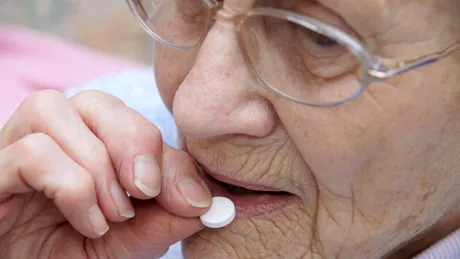 Primul ajutor în caz de infarct. De ce se recomandă să ai aspirină la îndemână