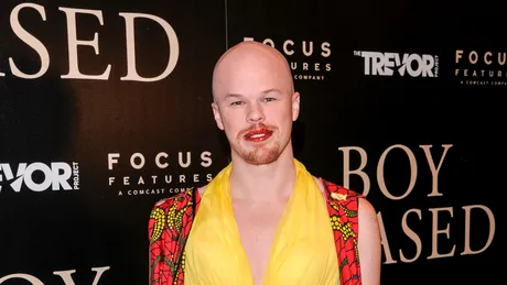 Lista politicienilor non-binari