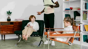 (P) Psihoterapia la copii și adolescenți: intervenție timpurie și prevenție emoțională