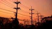 Pană de curent în plină caniculă? Obiectele pe care trebuie să le ai în casă când temperaturile sar de 40°C