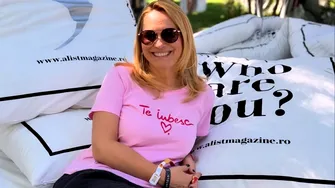Cum arată Andreea Esca în costum de baie la 53 de ani. Imaginile publicate de prezentatoarea Știrilor Pro TV