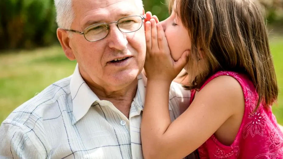 Un studiu arată că părinţii şi bunicii trăiesc mai mult dacă sunt vizitaţi mai des