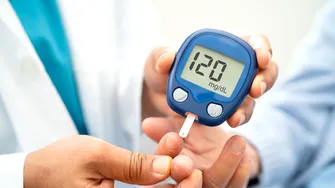 Diabeticii care iau această vitamină trebuie să fie atenți. Studiul care o leagă de o complicație ce poate deveni o urgență medicală