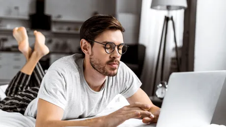 S-ar putea să nu fii chiar atât de deștept. Cine își supraestimează inteligența?