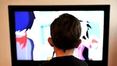 Copiii şi televizorul: ce faci dacă micuţul tău stă prea mult în faţa ecranului