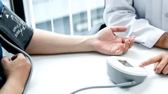 Alimentele „banale” care pot crește tensiunea arterială. Pericolul ascuns din farfuria de zi cu zi