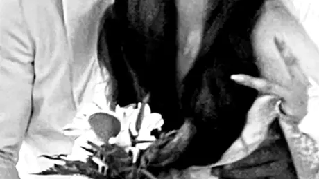 Jennifer Lopez și Ben Affleck și-au unit destinele! Cum a arătat rochia de mireasă