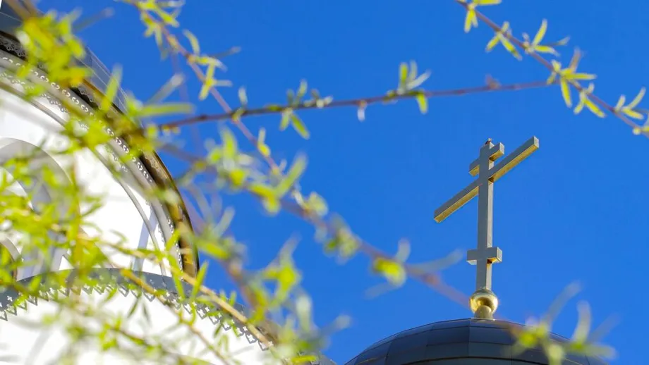 De ce se pun ramuri verzi la porți de Sfântul Gheorghe? Se spune că aduc noroc și protecție