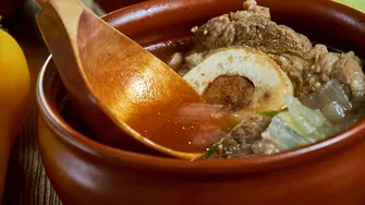 Cum faci ciorbă de căpățână de miel ca-n Ardeal. Rețetă tradițională, gust autentic și trucuri din bucătăria bunicilor