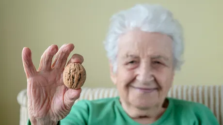 Alimentul considerat „hrana perfectă pentru creier”. 50 de grame pe zi sunt de ajuns!