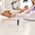 Analiza de sânge pe care puțini o fac, dar care poate arăta un risc dublu de infarct și AVC