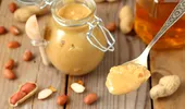 Cum să faci acasă unt de arahide fără zahăr. Rețetă rapidă, din 4 ingrediente