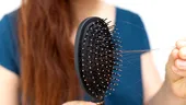 Cum să folosești acest ingredient banal pentru a preveni căderea părului și pentru a-l face să crească puternic