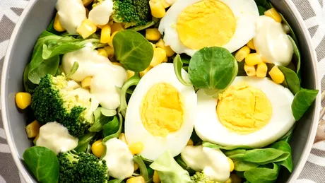 Broccoli fiert sau crud? Cum să-l consumi pentru a beneficia de proprietăţile sale nutritive