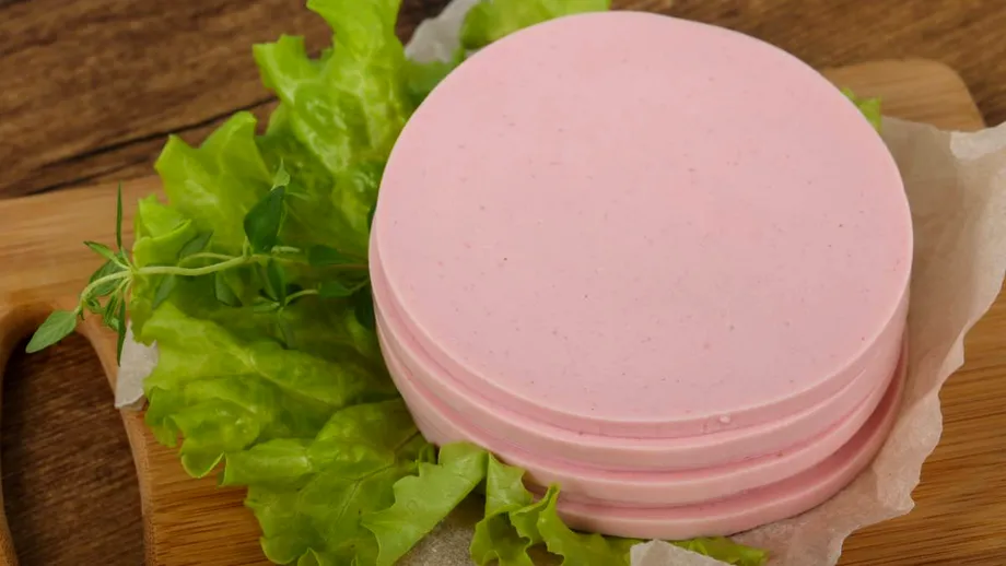 Cea mai simplă rețetă de parizer de post. Ai nevoie doar de linte, apă și condimente