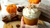 Cafea cu dovleac, o simfonie de arome de toamnă. Cum să faci acasă pumpkin spice latte