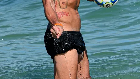 Zlatan Ibrahimovic nu renunță la minge nici în vacanță. Cum a fost surprins fotbalistul