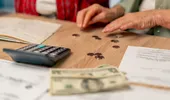 Din ianuarie 2026, o categorie de români vor primi bani mai mulți la pensie! Recalcularea aduce creșteri pentru beneficiari