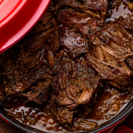 Cele mai bune condimente pentru carnea de miel: cum să obții un gust perfect