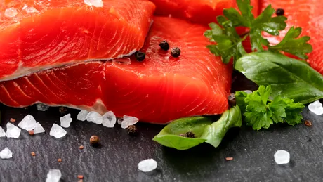 Ce se întâmplă în corpul tău când mănânci somon sălbatic? E considerat un superaliment