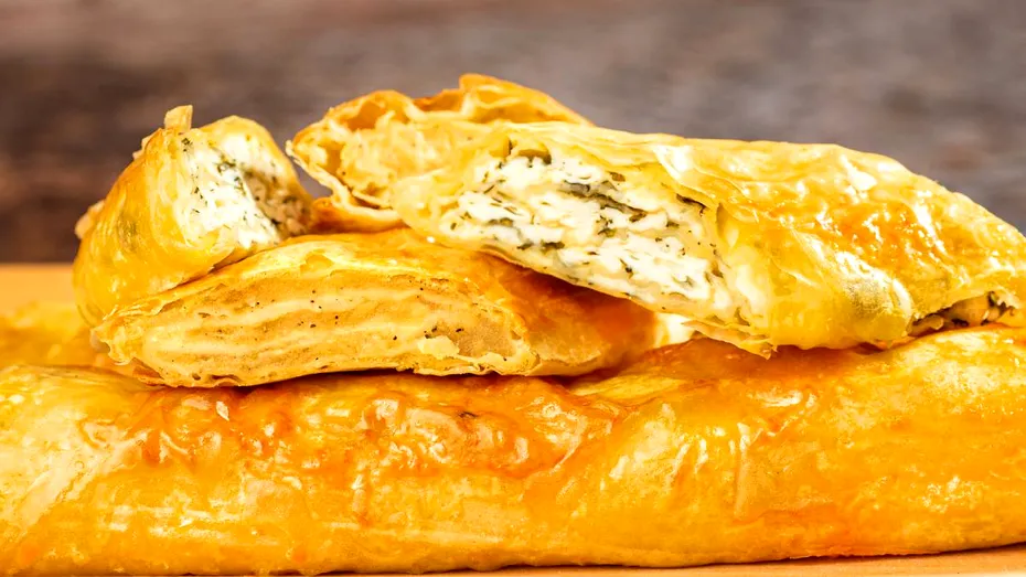 Cum să faci cea mai simplă rețetă de plăcintă cu mărar și brânză