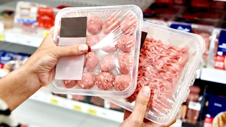 Cât rezistă carnea tocată în frigider. După câte zile recomandă specialiștii să o gătești sau să o congelezi?