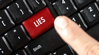 Există cu adevărat minciuni nevinovate în viața de cuplu? Bazele comunicării autentice în relații