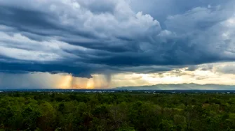 Prognoza meteo pentru următoarele patru săptămâni: un început de toamnă cu temperaturi peste medie și precipitații deficitare în multe regiuni