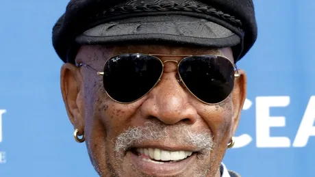86 de ani?! Morgan Freeman arată mai fresh ca niciodată