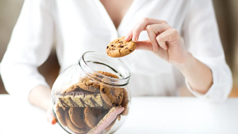 Poate un biscuit cu ciocolată să tină foamea sub control?