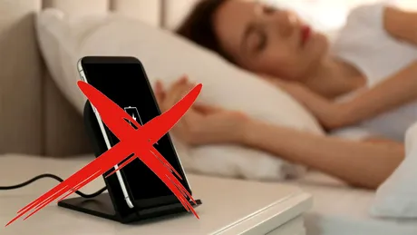 Ce se întâmplă, de fapt, dacă îți lași telefonul la încărcat, peste noapte. Ce pățește smartphone-ul tău
