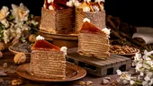 Rețetă originală de tort Doboș: cum se fac foile, crema fiartă și glazura de caramel