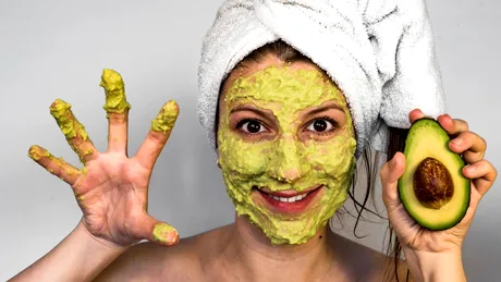 Avocado vs botox. Cum să scapi de riduri în mod natural