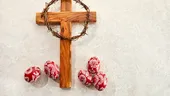 Trei rugăciuni esențiale pentru Postul Paștelui. Ghid spiritual pentru credincioși