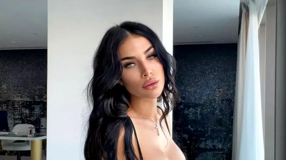 Cu ce se ocupă Ioana Țiriac, unica fiică a lui Ion Țiriac? La 27 de ani, tânăra are o viață cum mulți visează